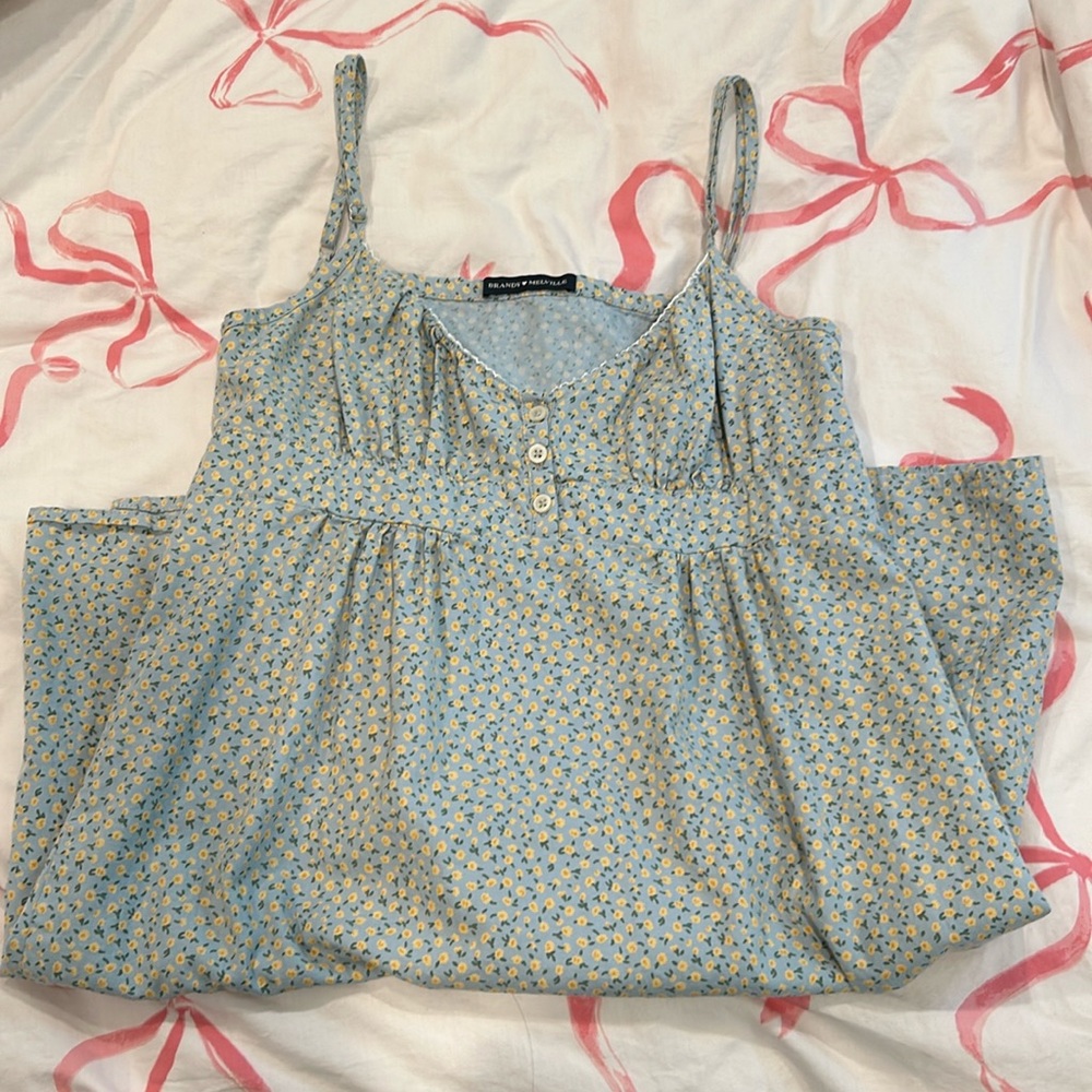 Brandy Melville lace trim dress